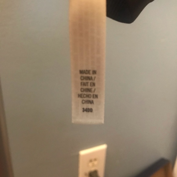 Victoria’s Secret Sports Bra - Picture 3 of 3